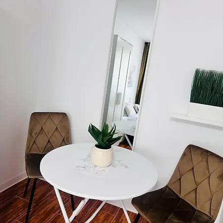 One Ptm 3 * Βουκουρέστι