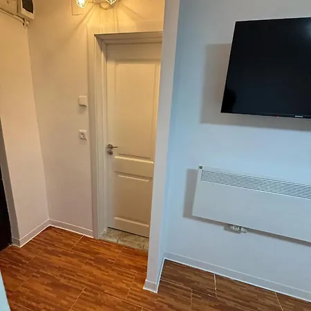 One Ptm 3 Appartement Boekarest