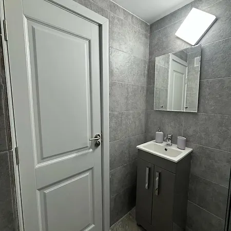 Apartament One Ptm 3 *